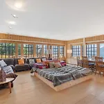 Apartment Jeanne D'arc Loft Combi By Interhome Crans-Montana